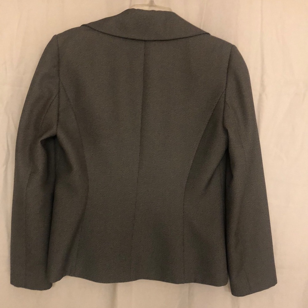 Jacket - Picture 3 of 4